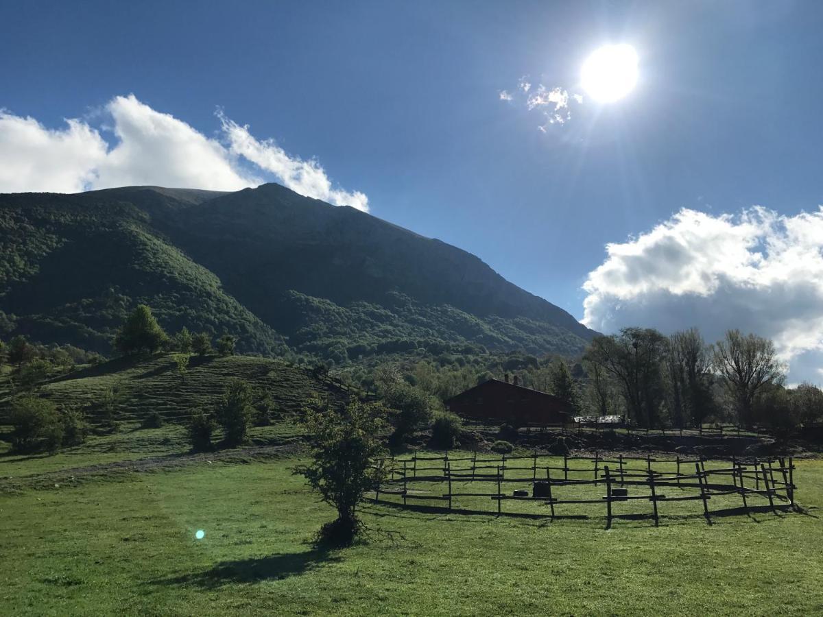 La Fattoria Di Morgana Opi Exterior foto